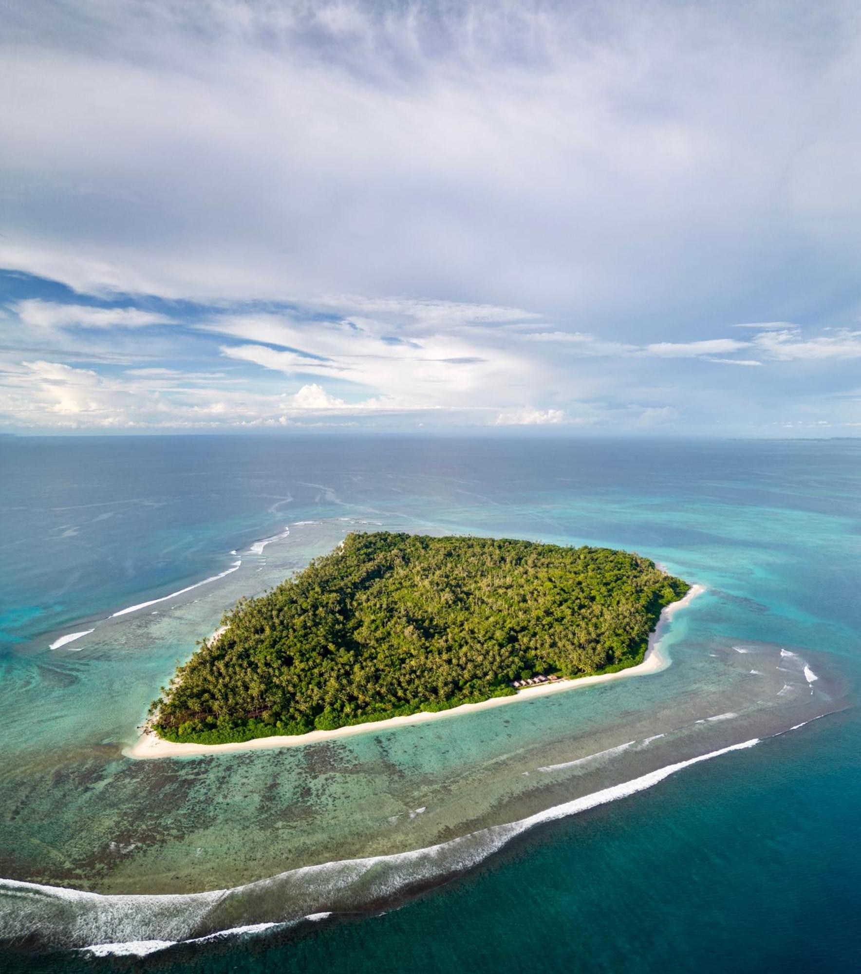 Ira Bungalows Pulau Banyak Alaban Exterior foto