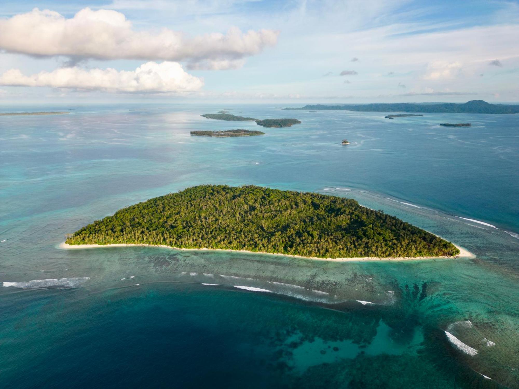Ira Bungalows Pulau Banyak Alaban Exterior foto