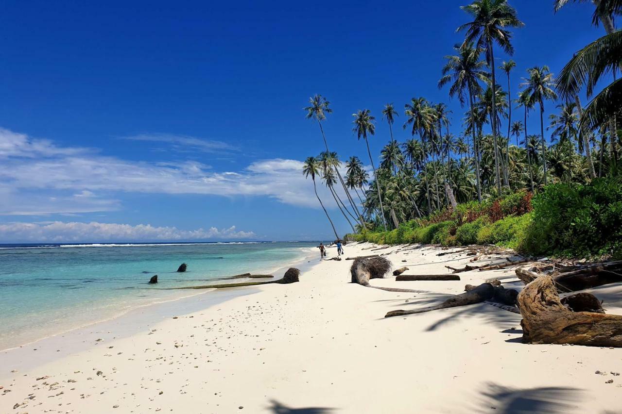 Ira Bungalows Pulau Banyak Alaban Exterior foto