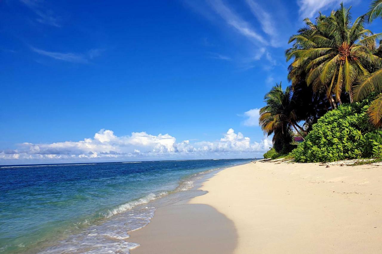 Ira Bungalows Pulau Banyak Alaban Exterior foto